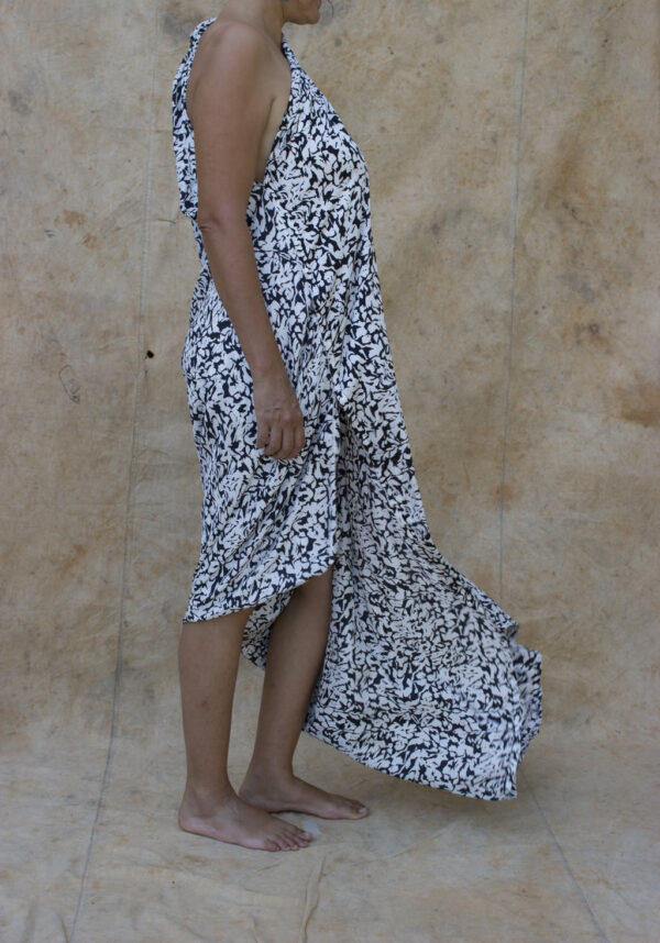 Vestido Largo Asimétrico - Imagen 2